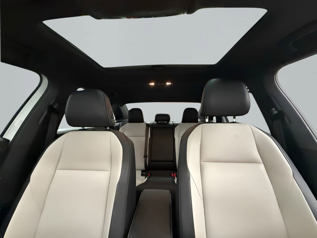 Used 2021 Volkswagen Jetta R-Line w/ R-Line Cold Weather Package image 15