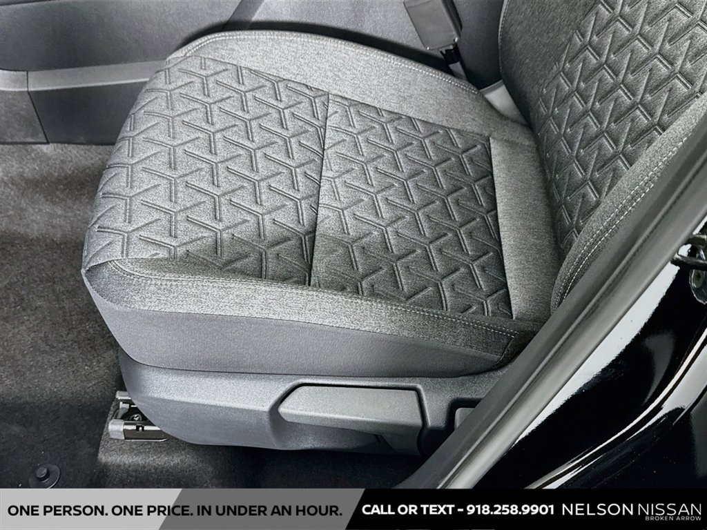 New 2027 Nissan Kicks SV w/ Cold Weather Package FWD image 18