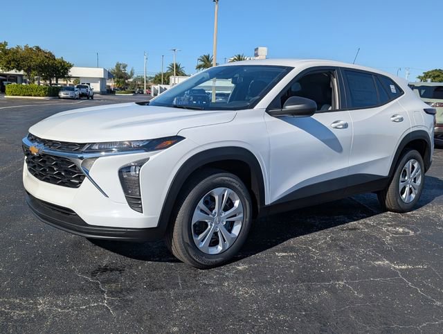 New 2026 Chevrolet Trax LS image 3