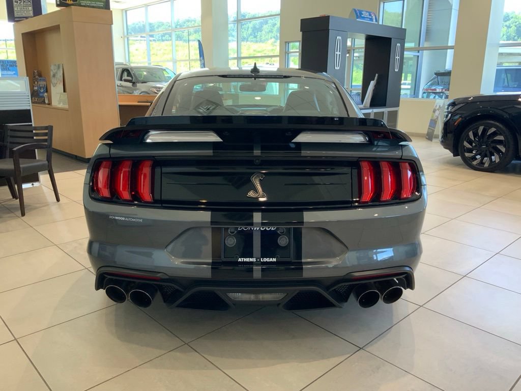 Used 2022 Ford Mustang Shelby GT500 w/ Handling Package RWD image 11