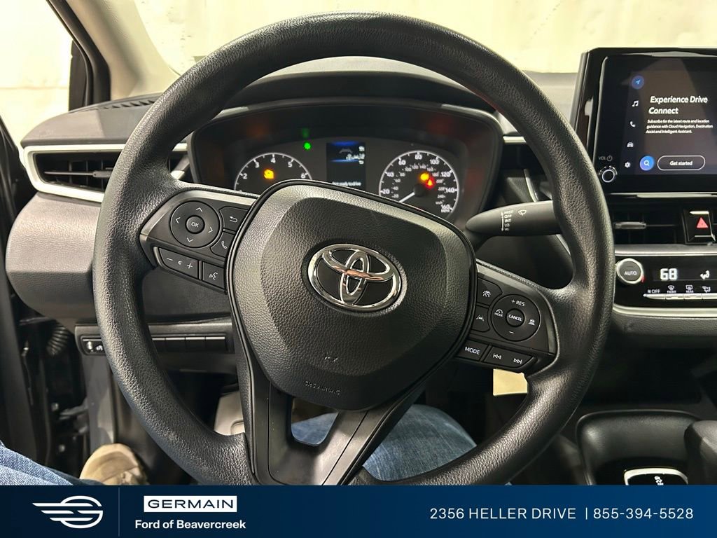 Used 2025 Toyota Corolla LE image 21