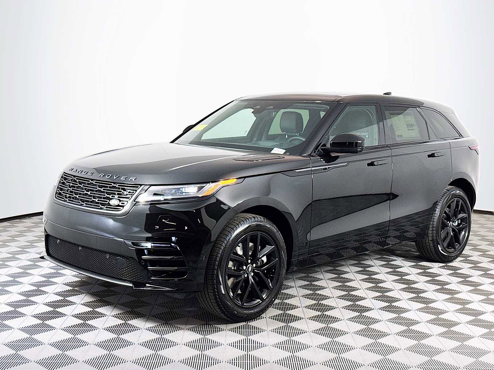 Used 2026 Land Rover Range Rover Velar Dynamic SE AWD/4WD image 1