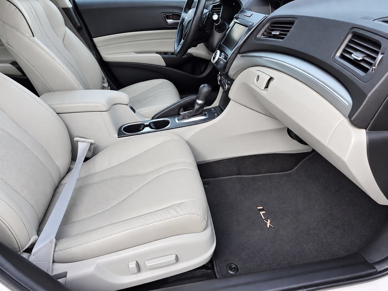 Used 2019 Acura ILX w/ Premium Package FWD image 31
