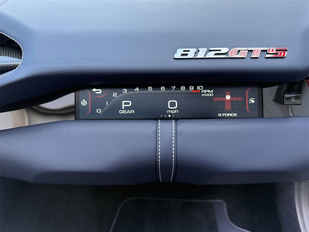 Used 2021 Ferrari 812 GTS image 32