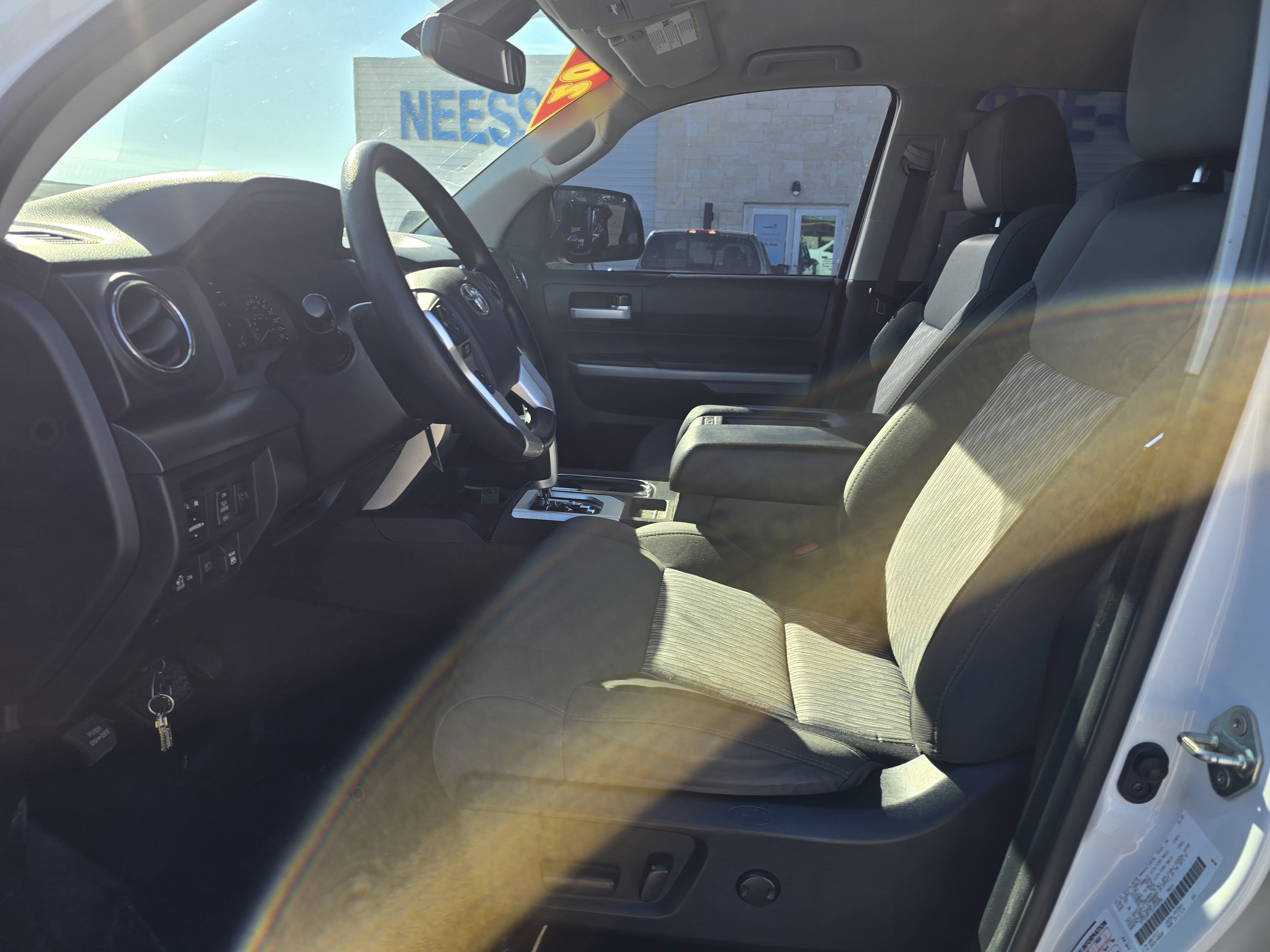 Used 2020 Toyota Tundra SR5 w/ SR5 Upgrade Package image 10