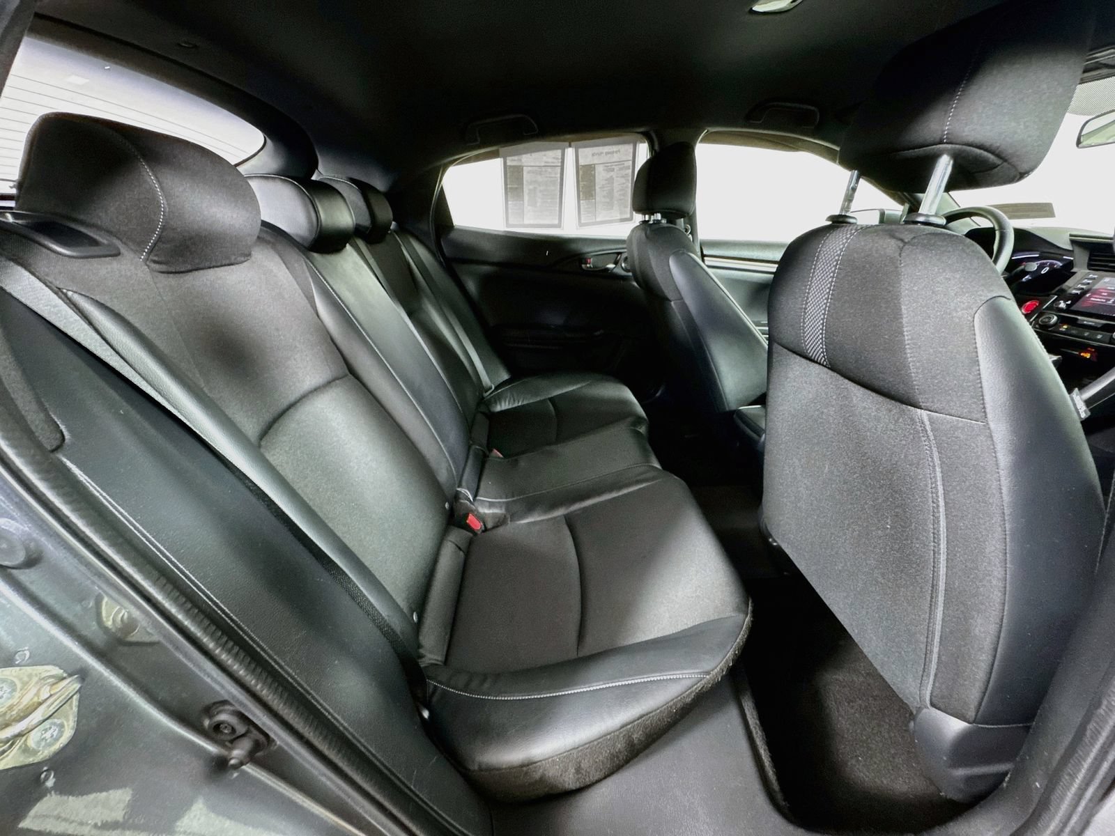Used 2020 Honda Civic Sport image 24