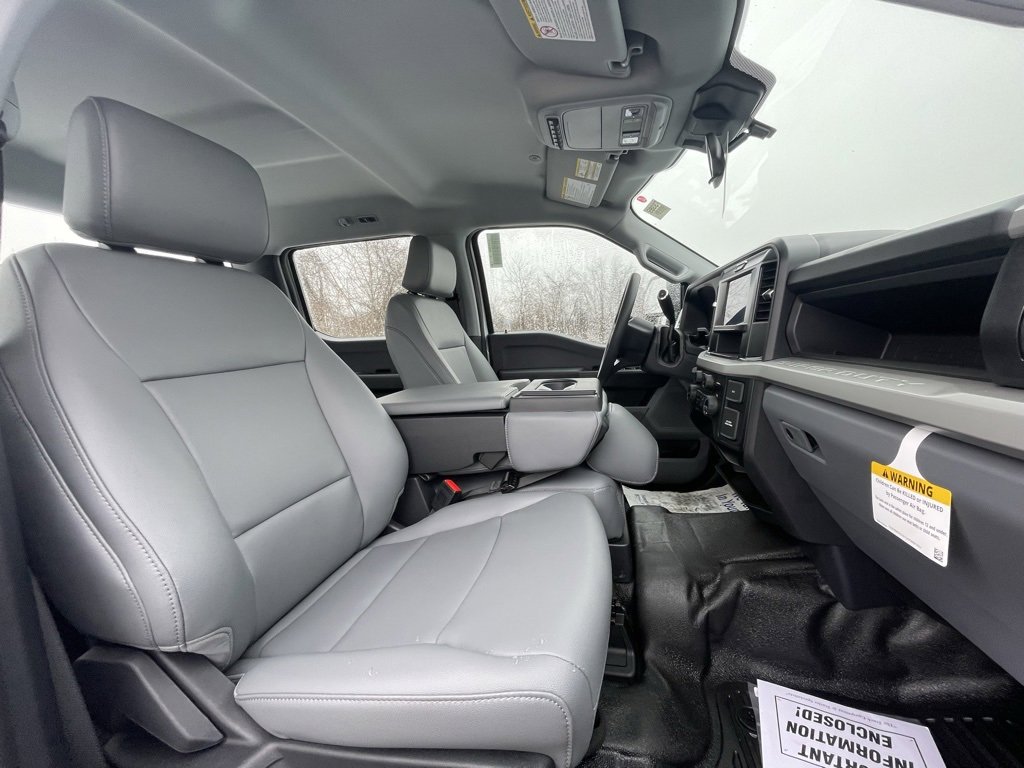 New 2025 Ford F350 XL w/ XL Off-Road Package image 13