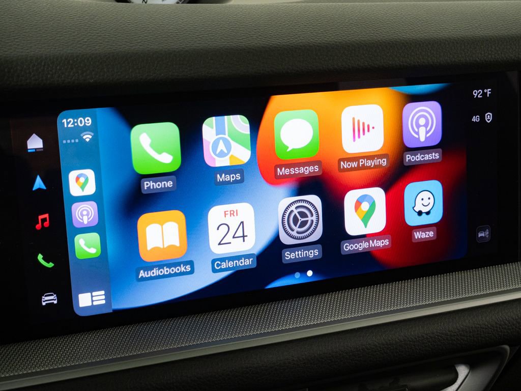 Certified 2026 Porsche Cayenne AWD/4WD image 16