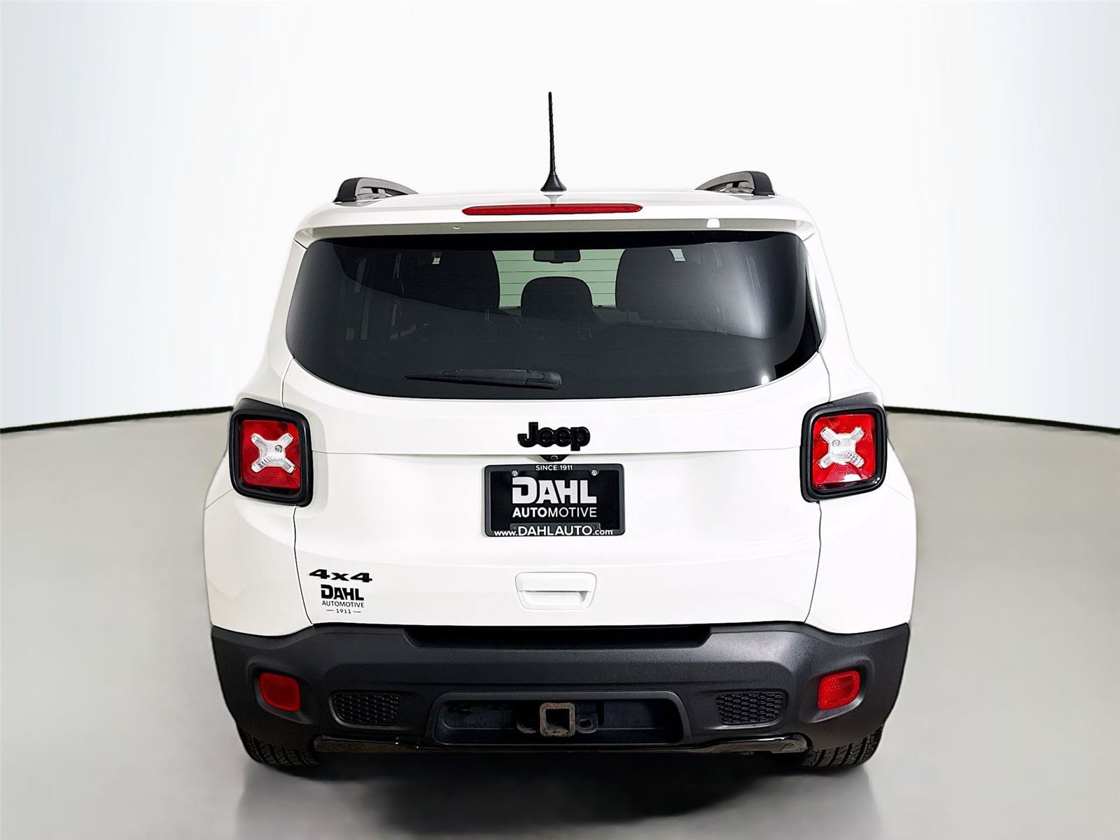 Used 2019 Jeep Renegade Altitude w/ Quick Order Package 2XM AWD/4WD image 12