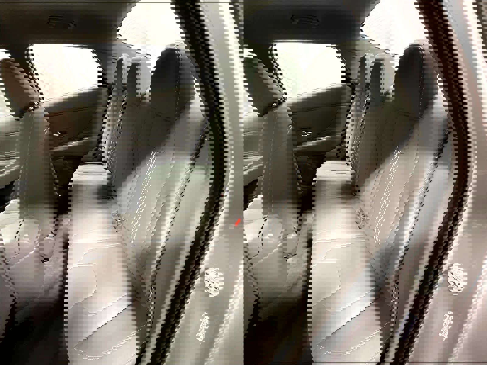 Used 2023 Hyundai Elantra SEL w/ Convenience Package image 15