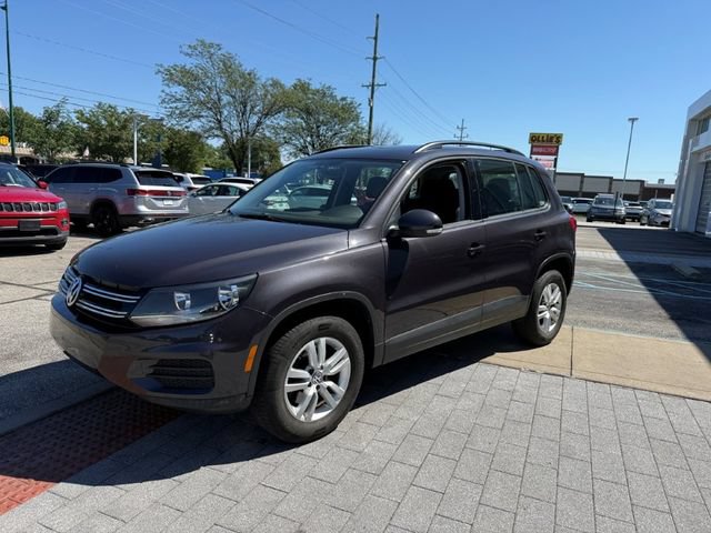 Used 2016 Volkswagen Tiguan S AWD/4WD image 3