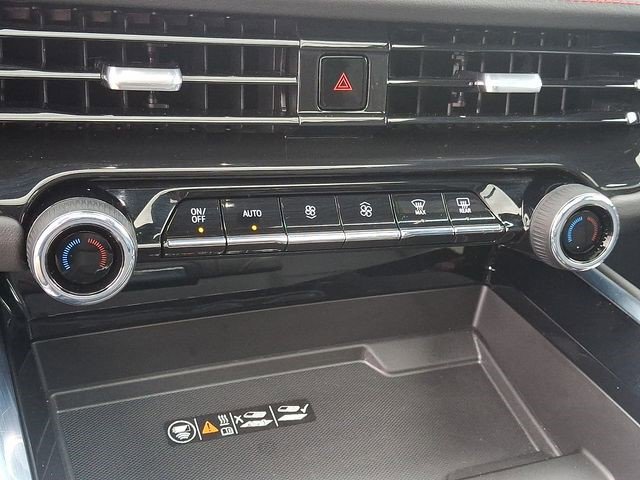 Certified 2025 Chevrolet Suburban RST w/ Comfort Package image 19