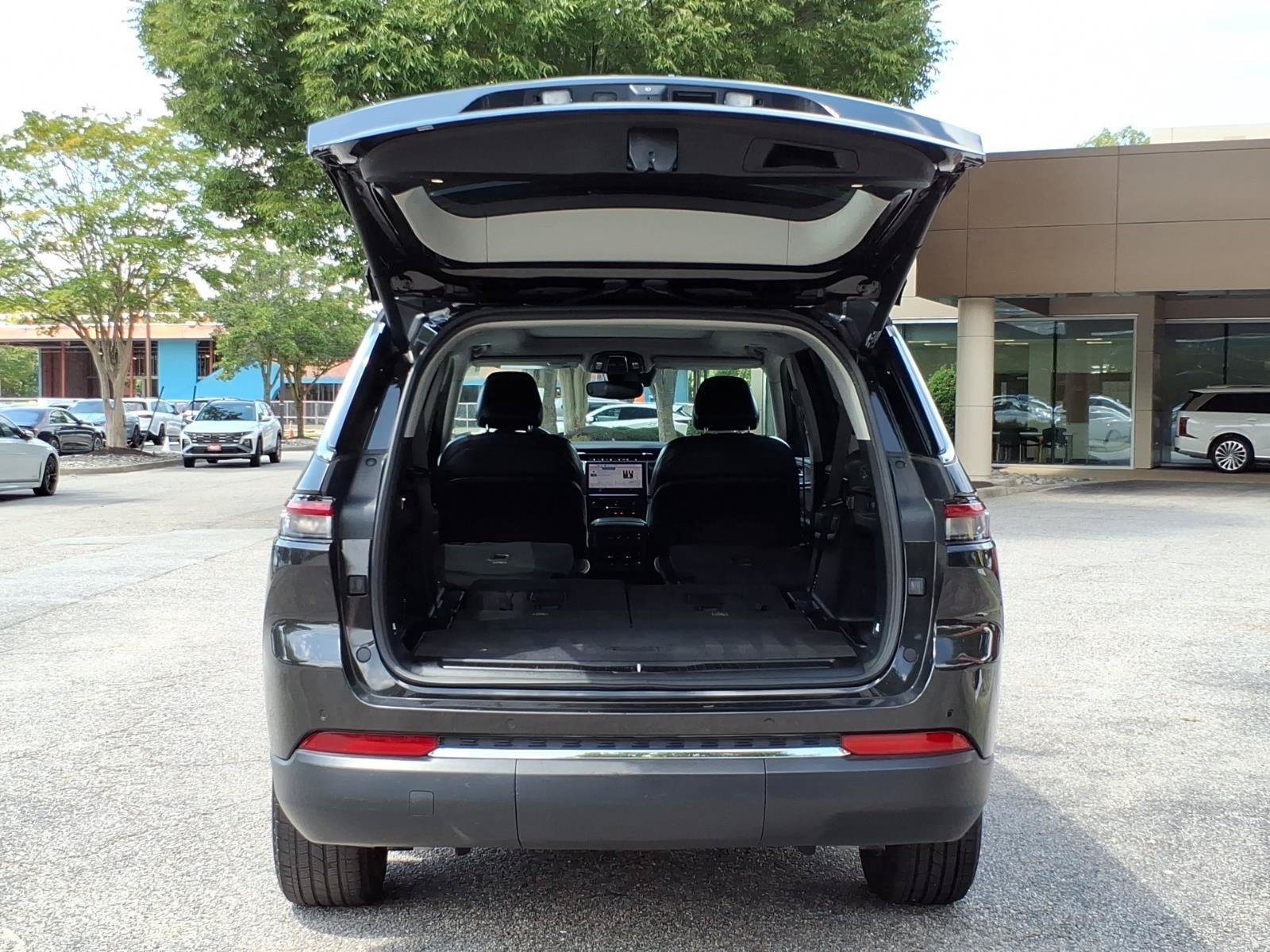 Used 2021 Jeep Grand Cherokee L Limited AWD/4WD image 31