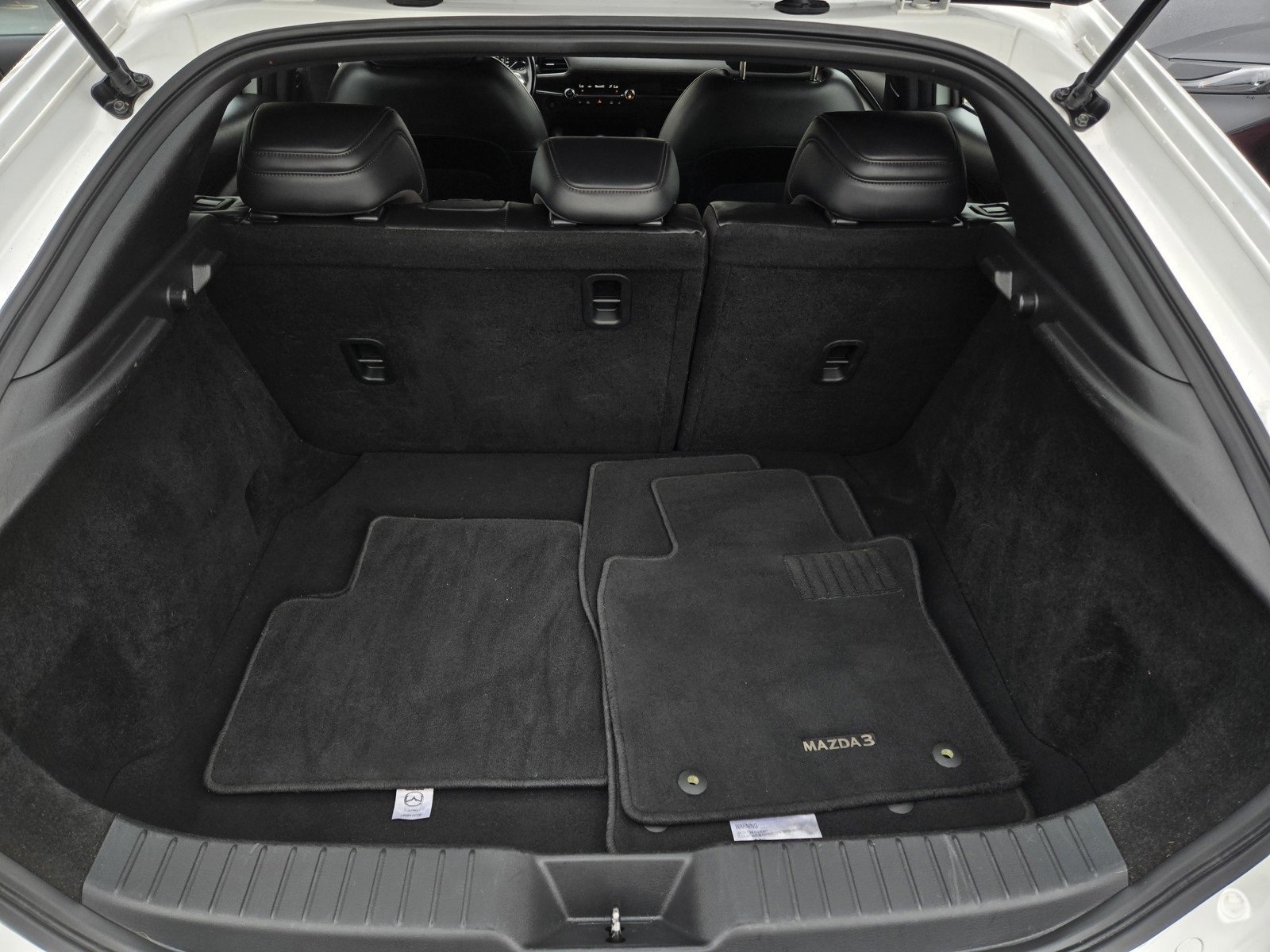 Used 2021 MAZDA MAZDA3 s image 28
