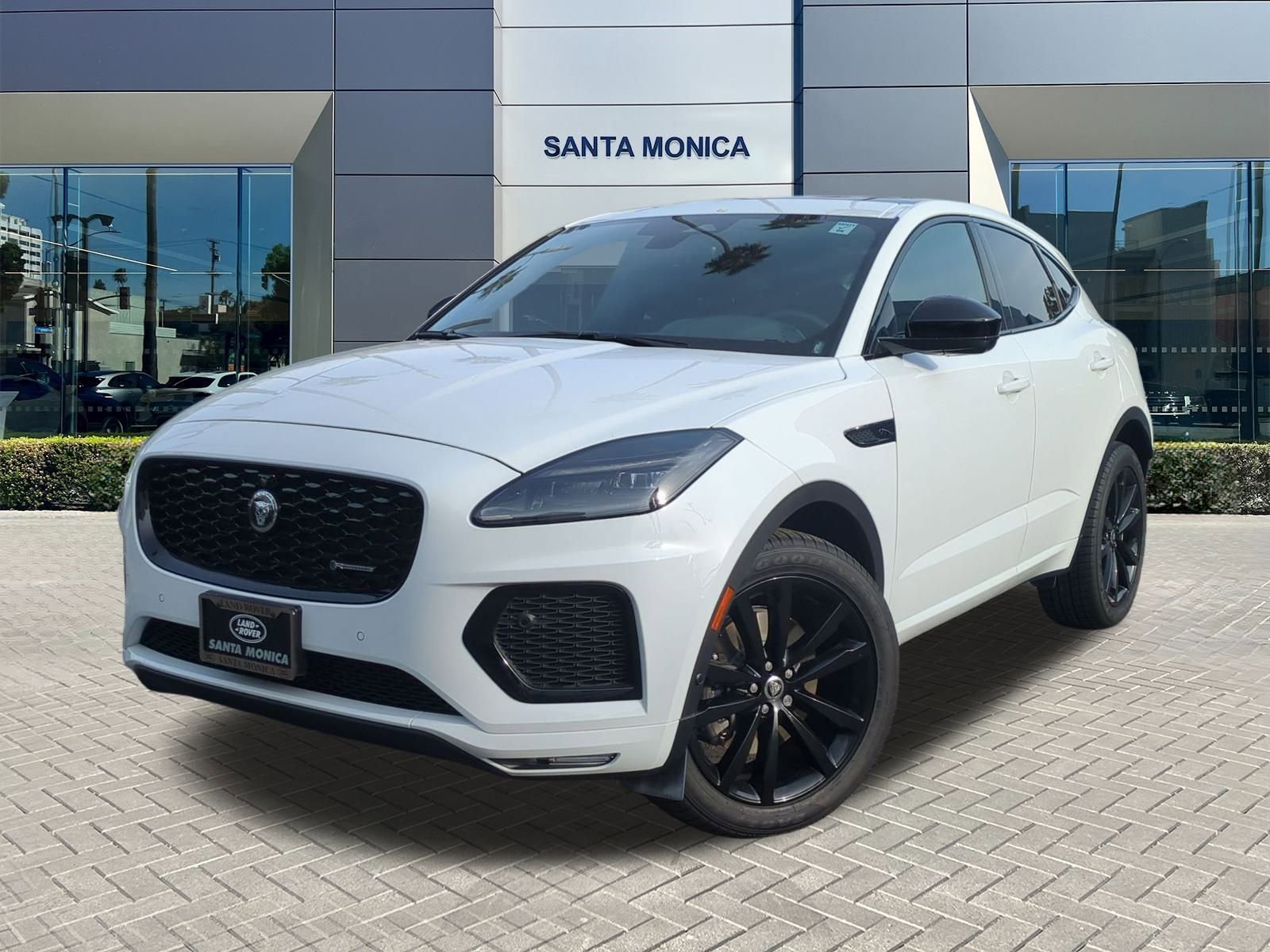 Used 2024 Jaguar E-PACE R-Dynamic SE image 1