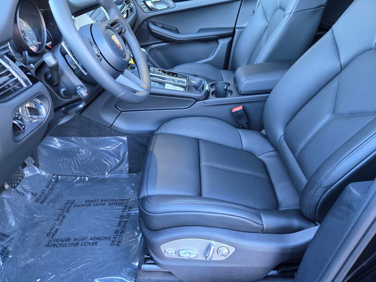New 2026 Porsche Macan S AWD/4WD image 25