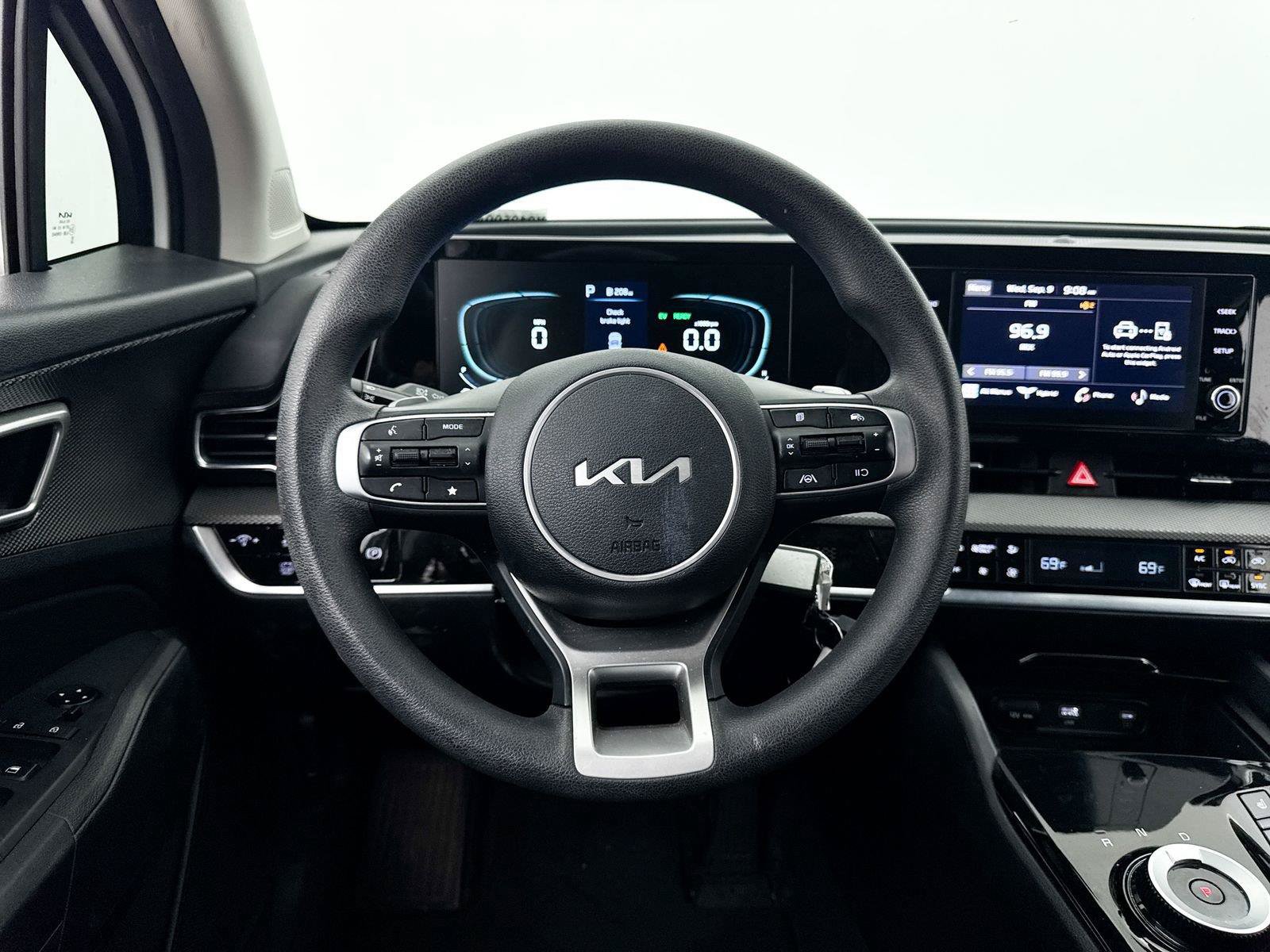 Used 2023 Kia Sportage LX AWD/4WD image 27