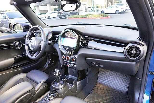 Used 2024 MINI Cooper S FWD image 17