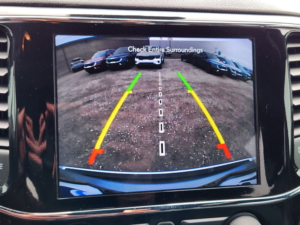 Used 2019 Jeep Grand Cherokee Overland AWD/4WD image 24