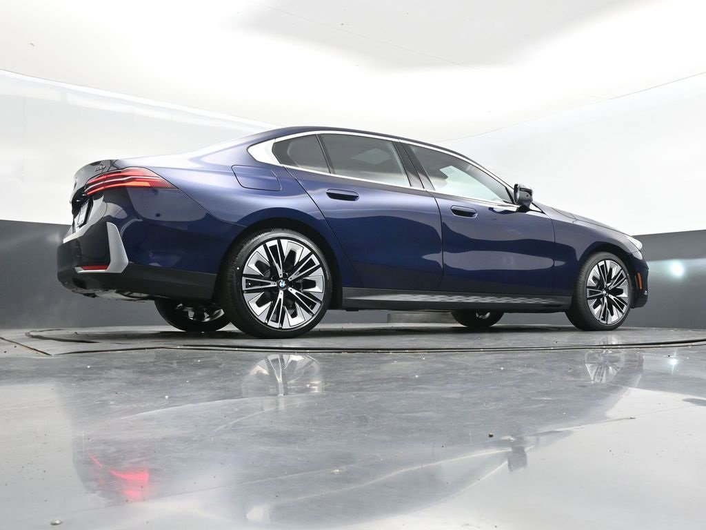 New 2026 BMW 530i w/ Premium Package image 42