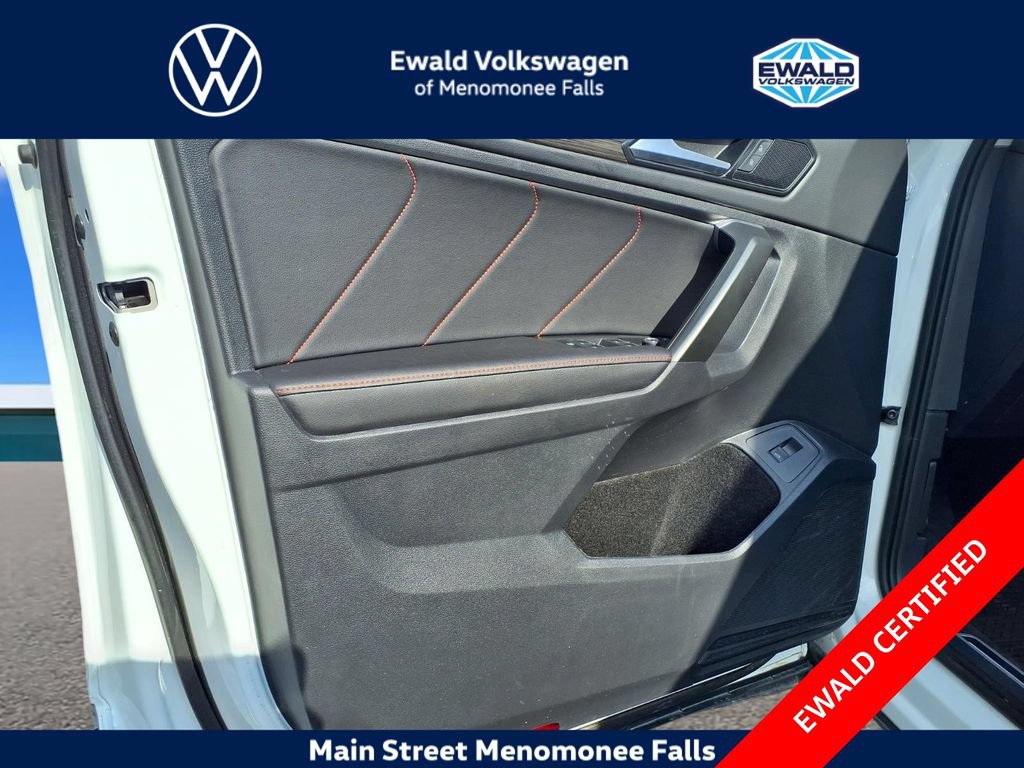 Used 2024 Volkswagen Tiguan Wolfsburg Edition AWD/4WD image 12