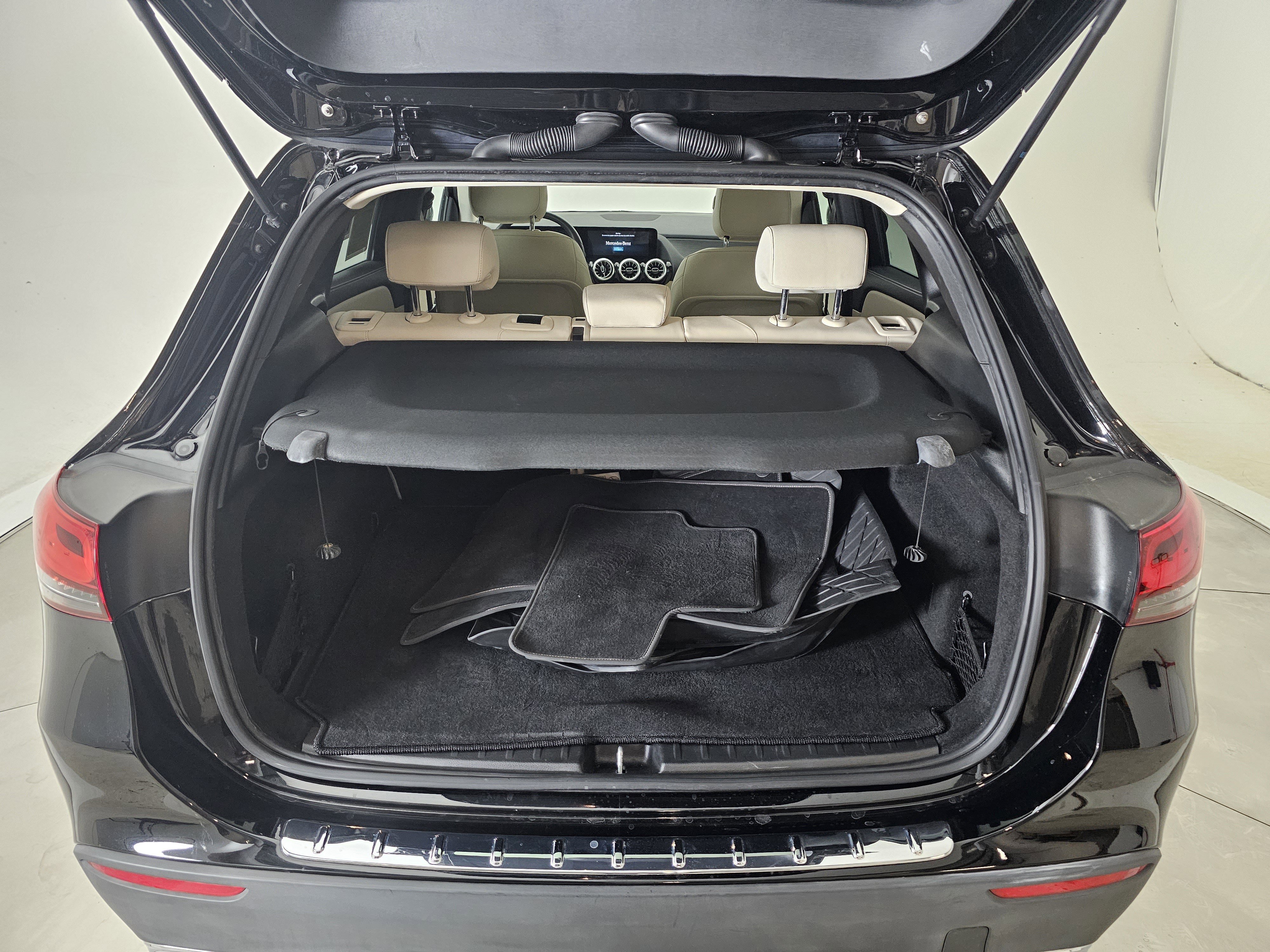 Certified 2022 Mercedes-Benz GLA 250 4MATIC image 26