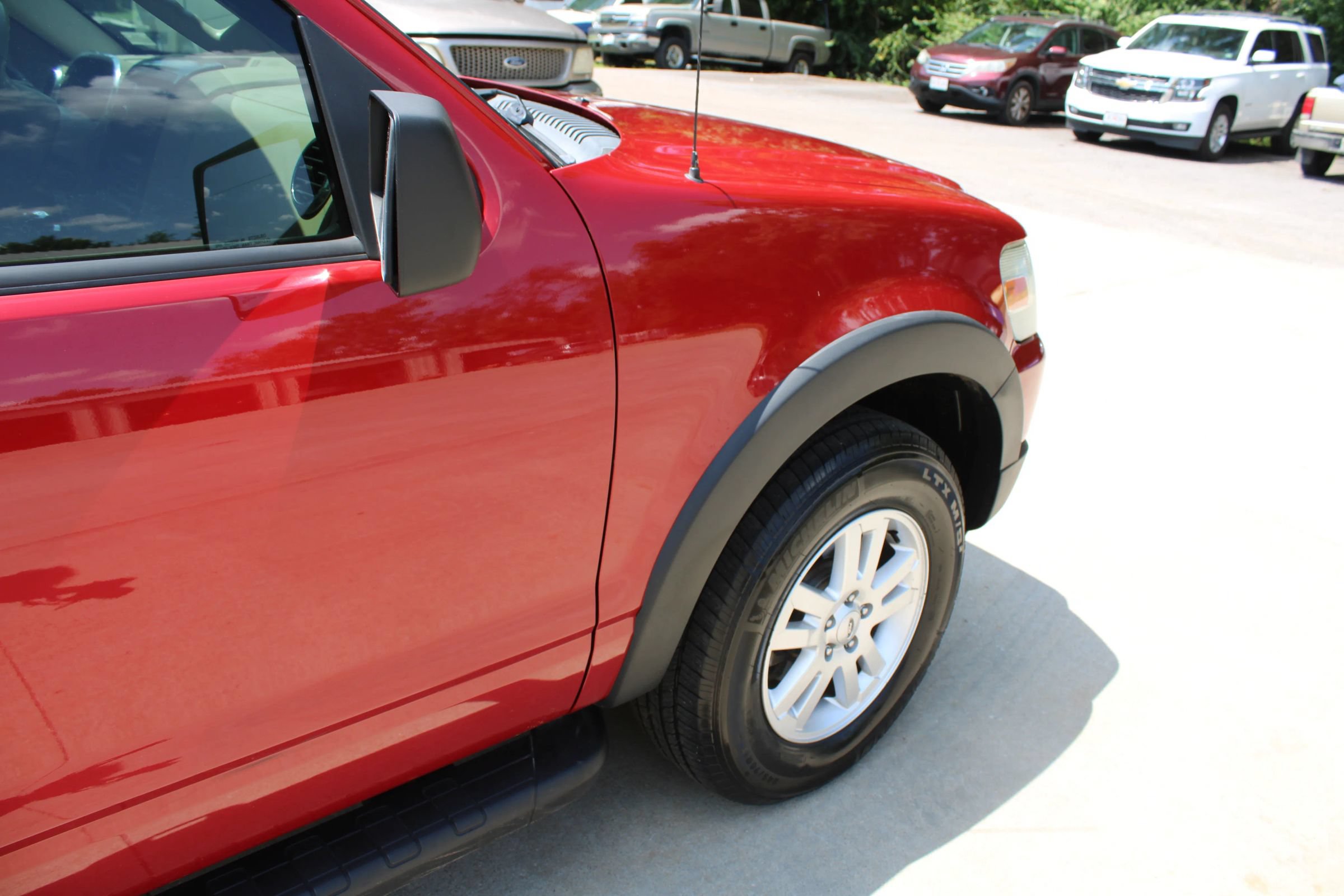 Used 2010 Ford Explorer Sport Trac XLT RWD image 11