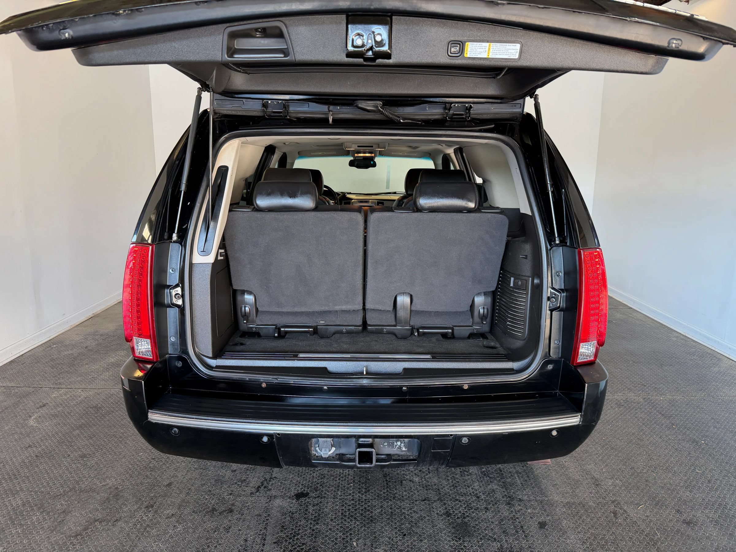 Used 2008 Cadillac Escalade AWD image 38