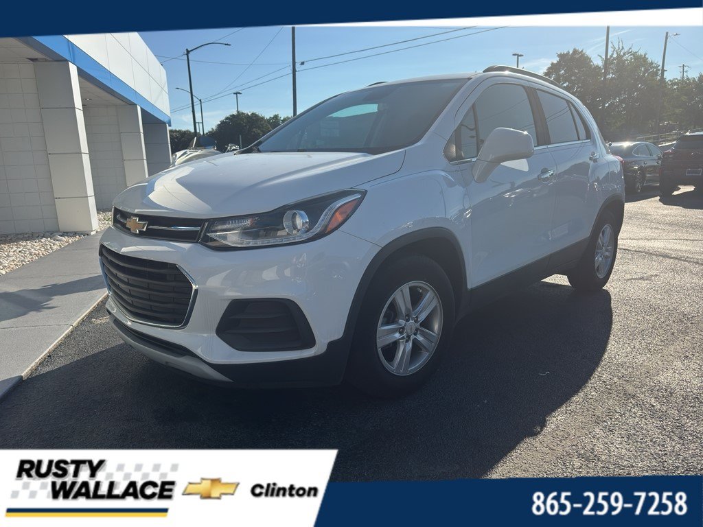 Used 2020 Chevrolet Trax LT w/ LT Convenience Package FWD image 1