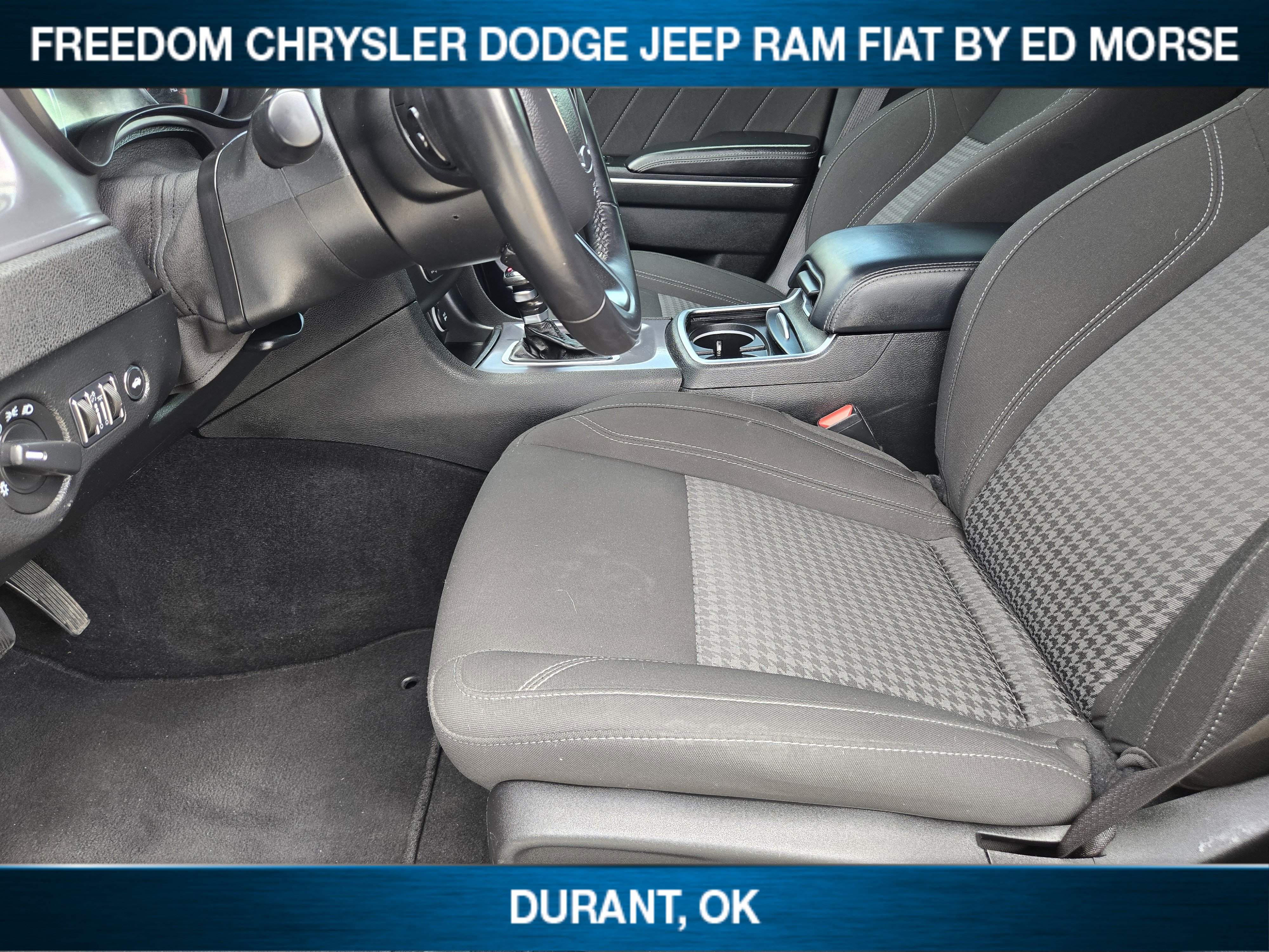 Used 2023 Dodge Charger SXT image 8