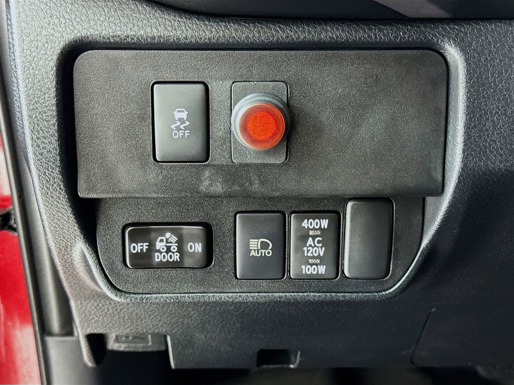 Used 2020 Toyota Tacoma TRD Off-Road image 9