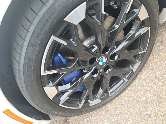 Used 2025 BMW M235i xDrive w/ Technology Package AWD/4WD image 4