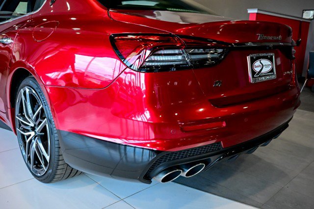 Used 2024 Maserati Quattroporte Modena Ultima Q4 AWD/4WD image 9