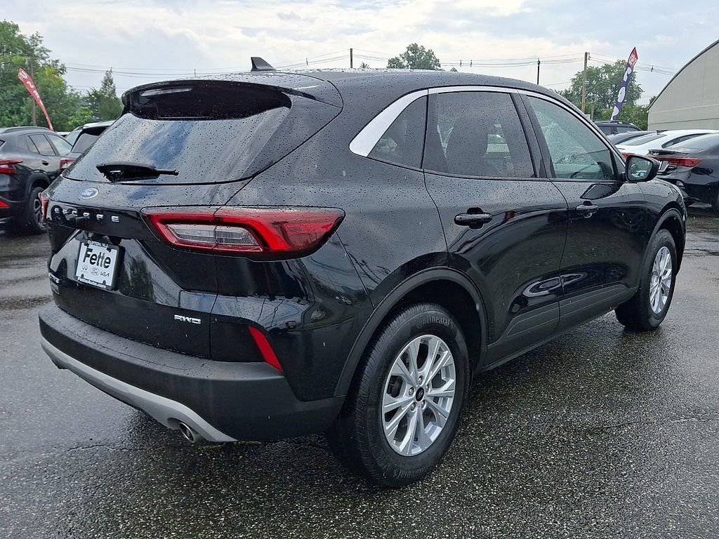 Used 2023 Ford Escape Active AWD/4WD image 4