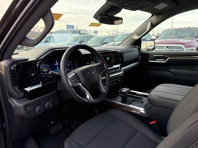 Used 2025 Chevrolet Silverado 1500 RST w/ Dark Appearance Package image 15