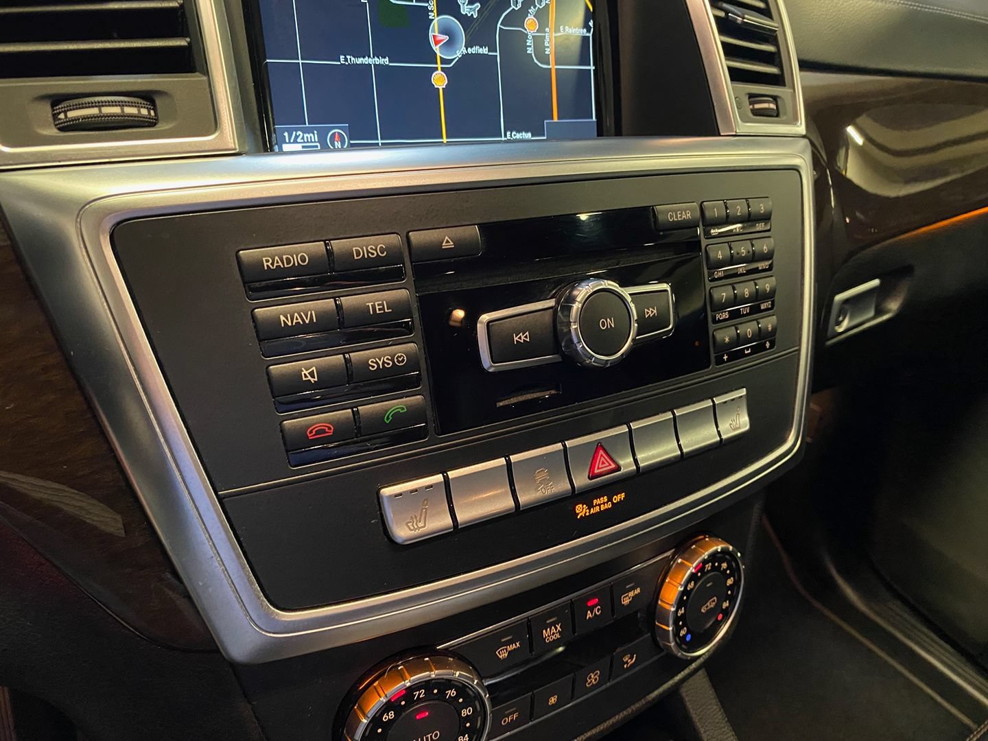 Used 2015 Mercedes-Benz GL 320 BlueTEC 4MATIC image 25
