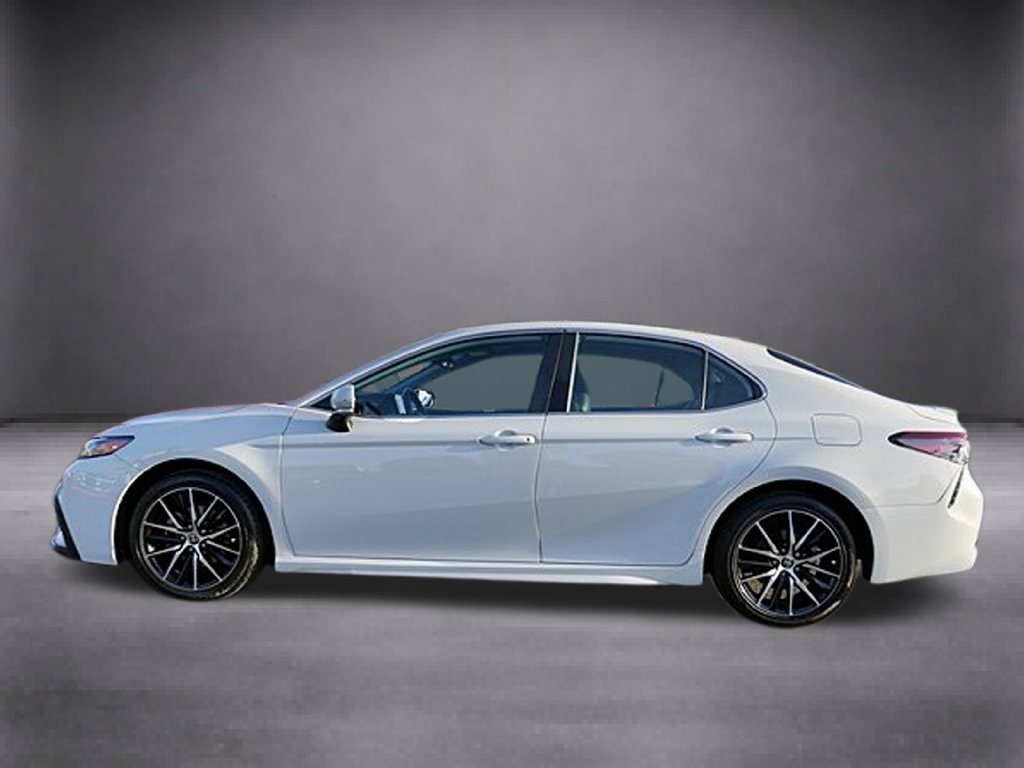 Used 2023 Toyota Camry SE FWD image 8