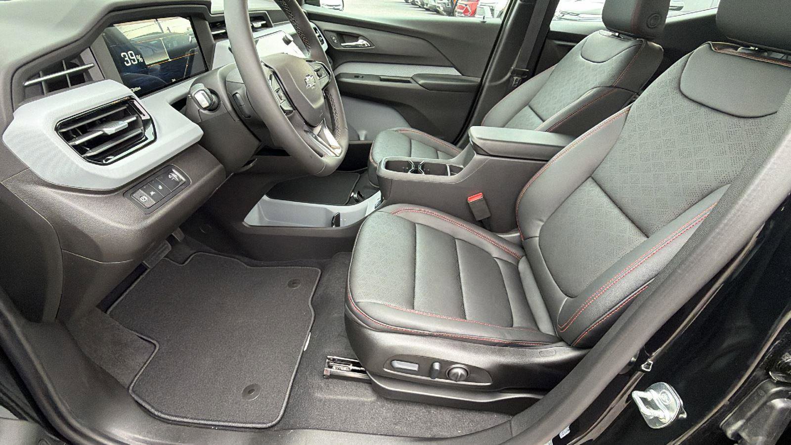 New 2027 Chevrolet Bolt RS w/ Technology Package FWD image 13