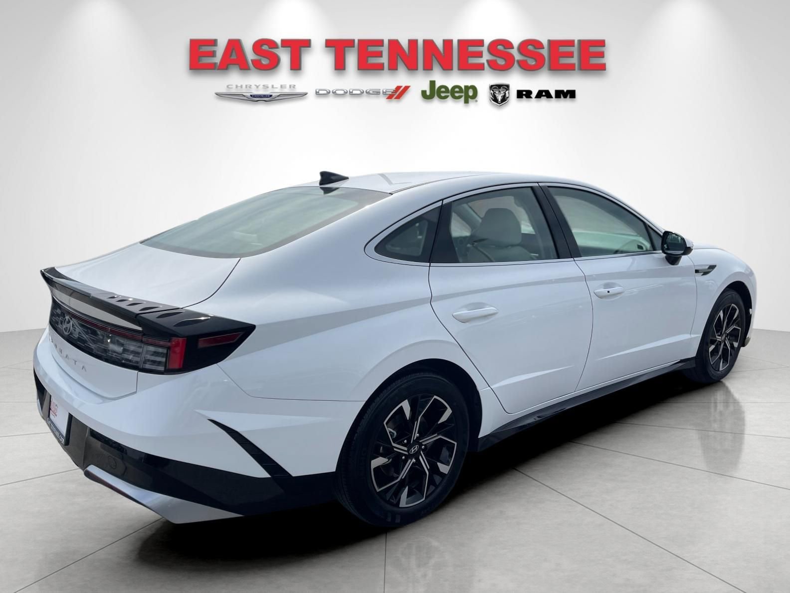 Used 2025 Hyundai Sonata SEL image 3