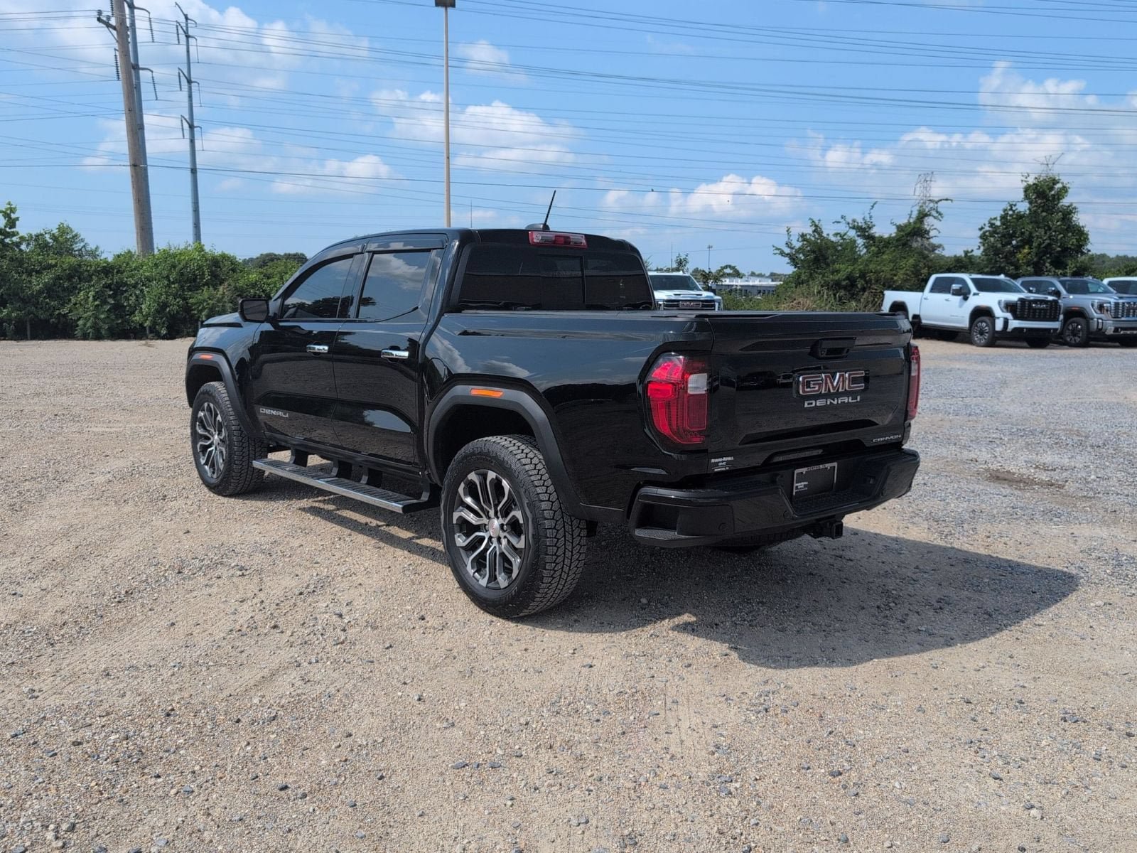 Used 2026 GMC Canyon Denali AWD/4WD image 3