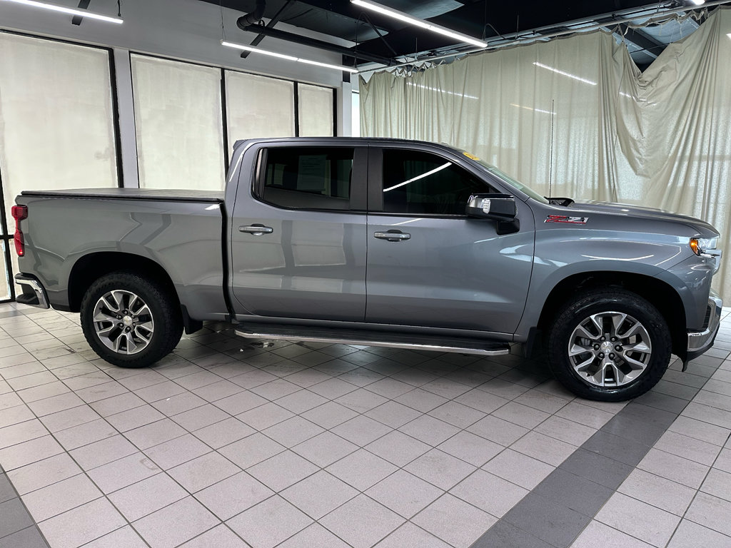 Used 2020 Chevrolet Silverado 1500 LT w/ All-Star Edition AWD/4WD image 3