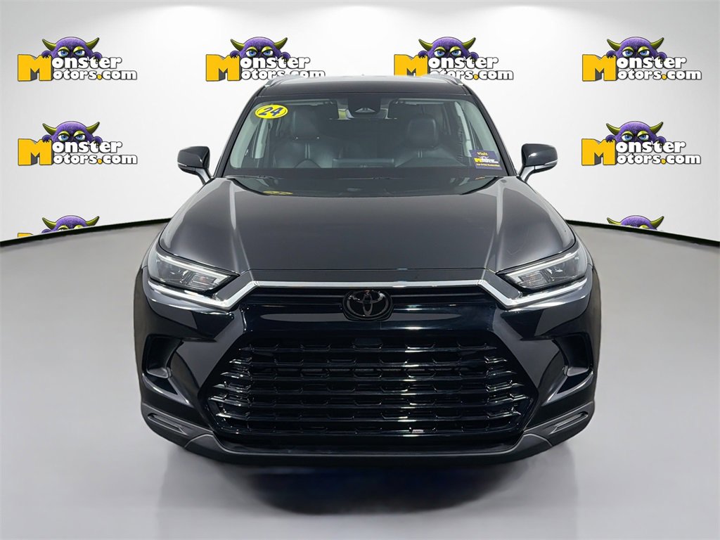 Used 2024 Toyota Grand Highlander XLE image 2