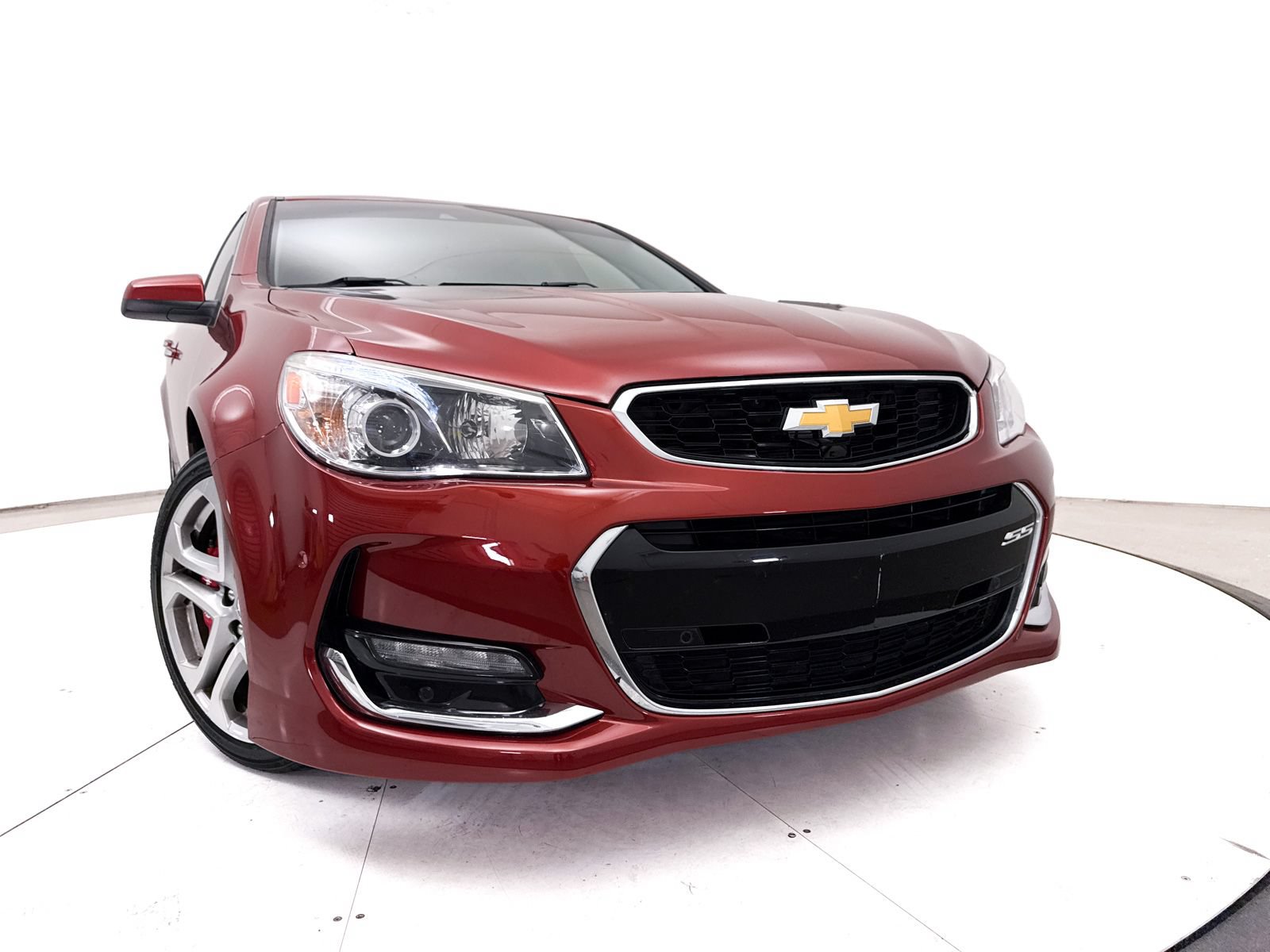 Used 2016 Chevrolet SS RWD image 9