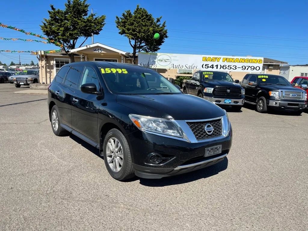 Used 2014 Nissan Pathfinder S AWD/4WD image 1