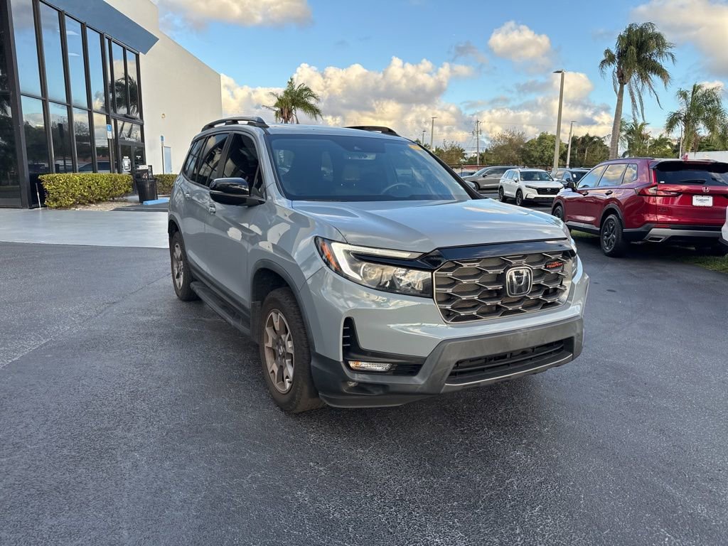 Used 2023 Honda Passport TrailSport image 3
