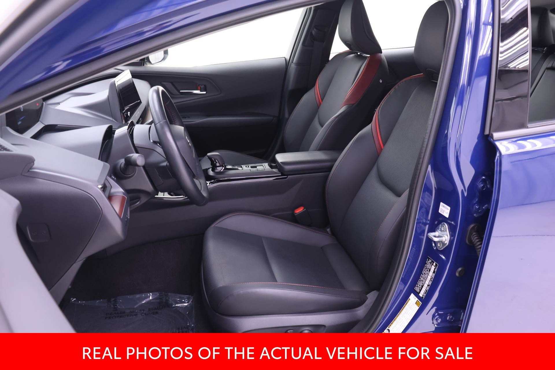 Certified 2024 Toyota Prius Prime FWD image 4