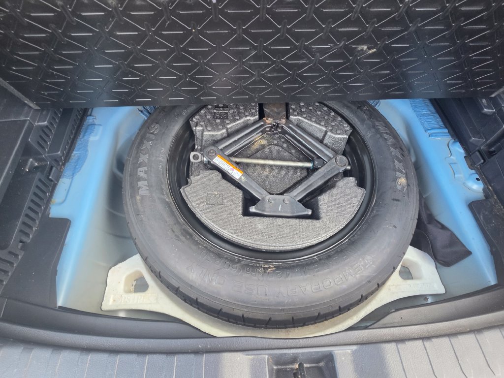 Used 2020 Toyota RAV4 LE w/ All Weather Liner Package AWD/4WD image 15