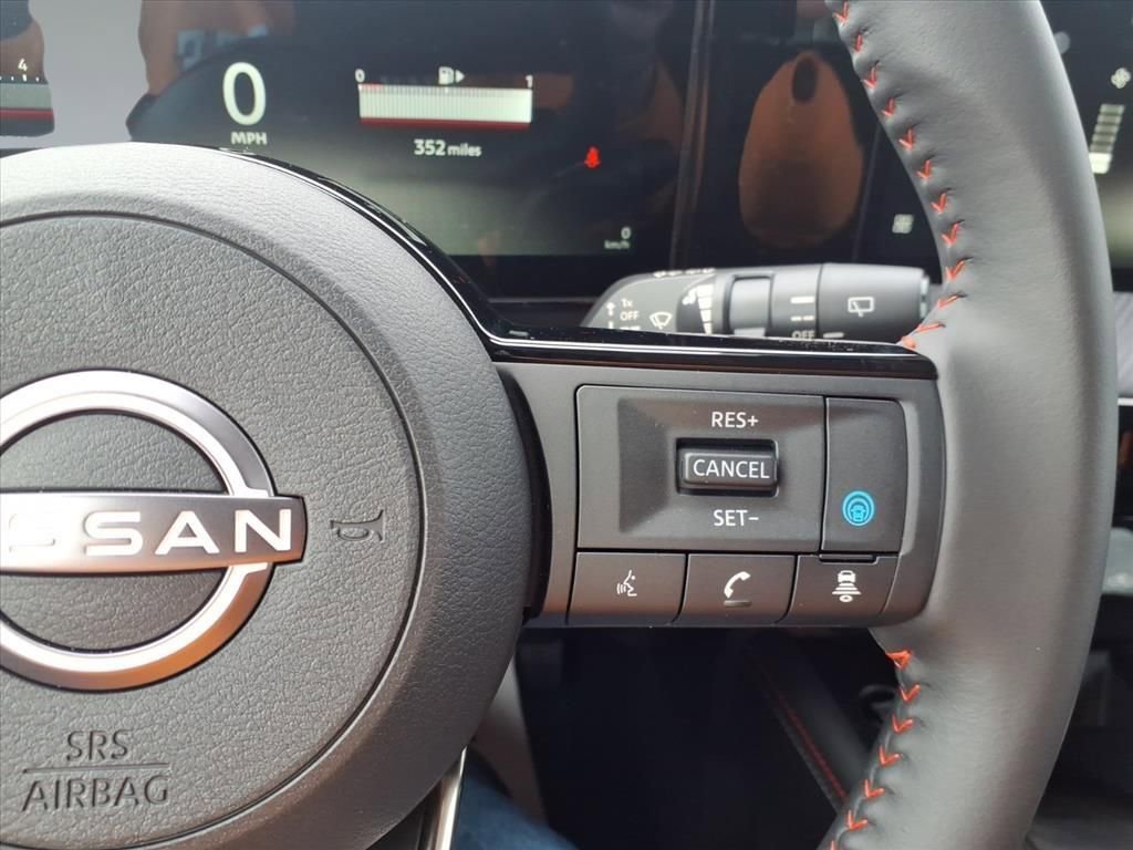 New 2026 Nissan Kicks SR FWD image 16
