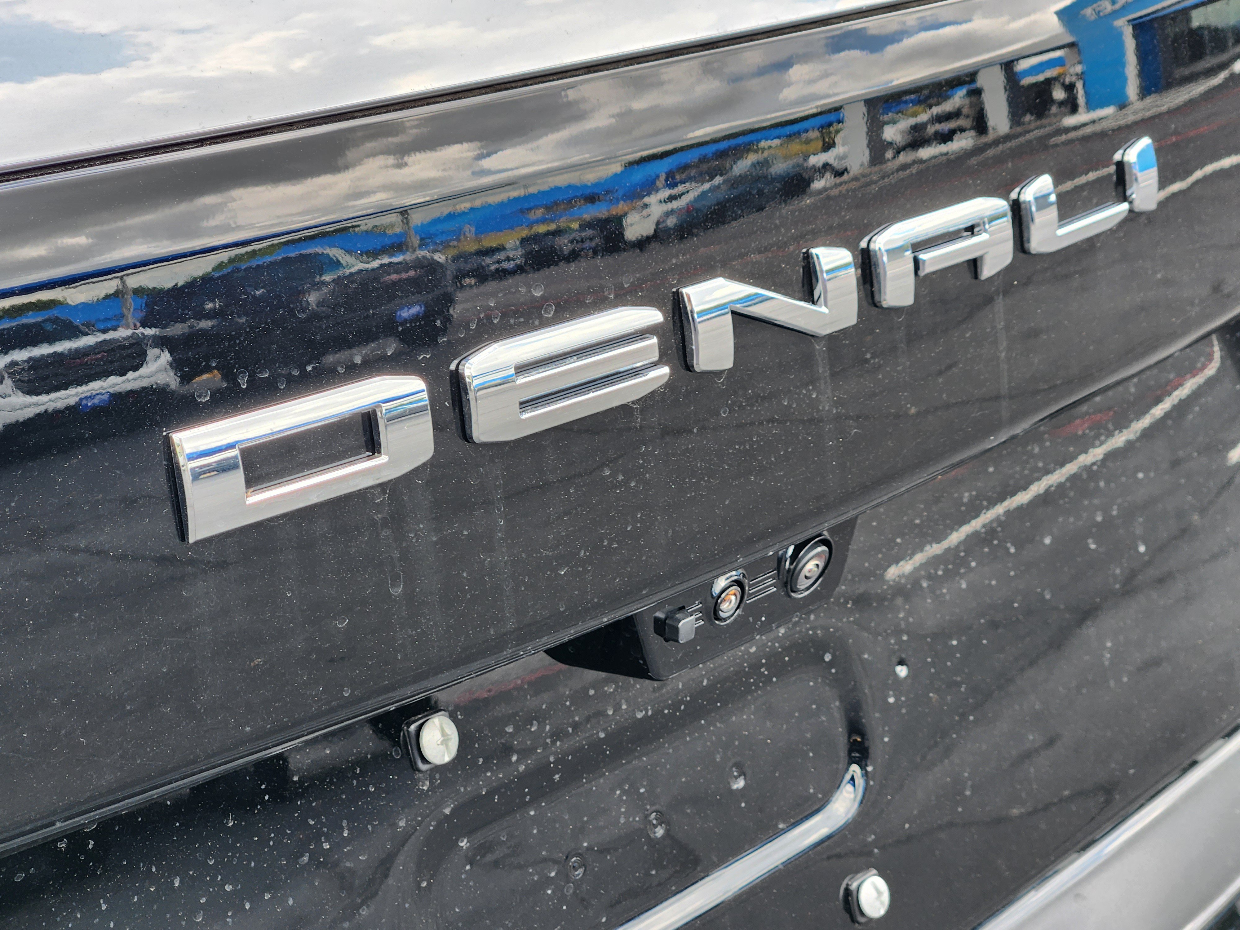 New 2026 GMC Yukon Denali w/ Denali Reserve Package AWD/4WD image 7