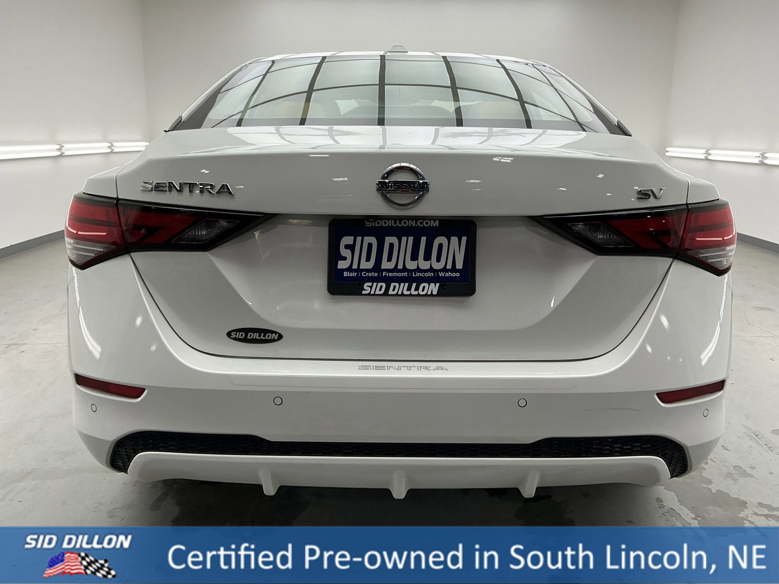 Used 2022 Nissan Sentra SV w/ SV Premium Package image 5